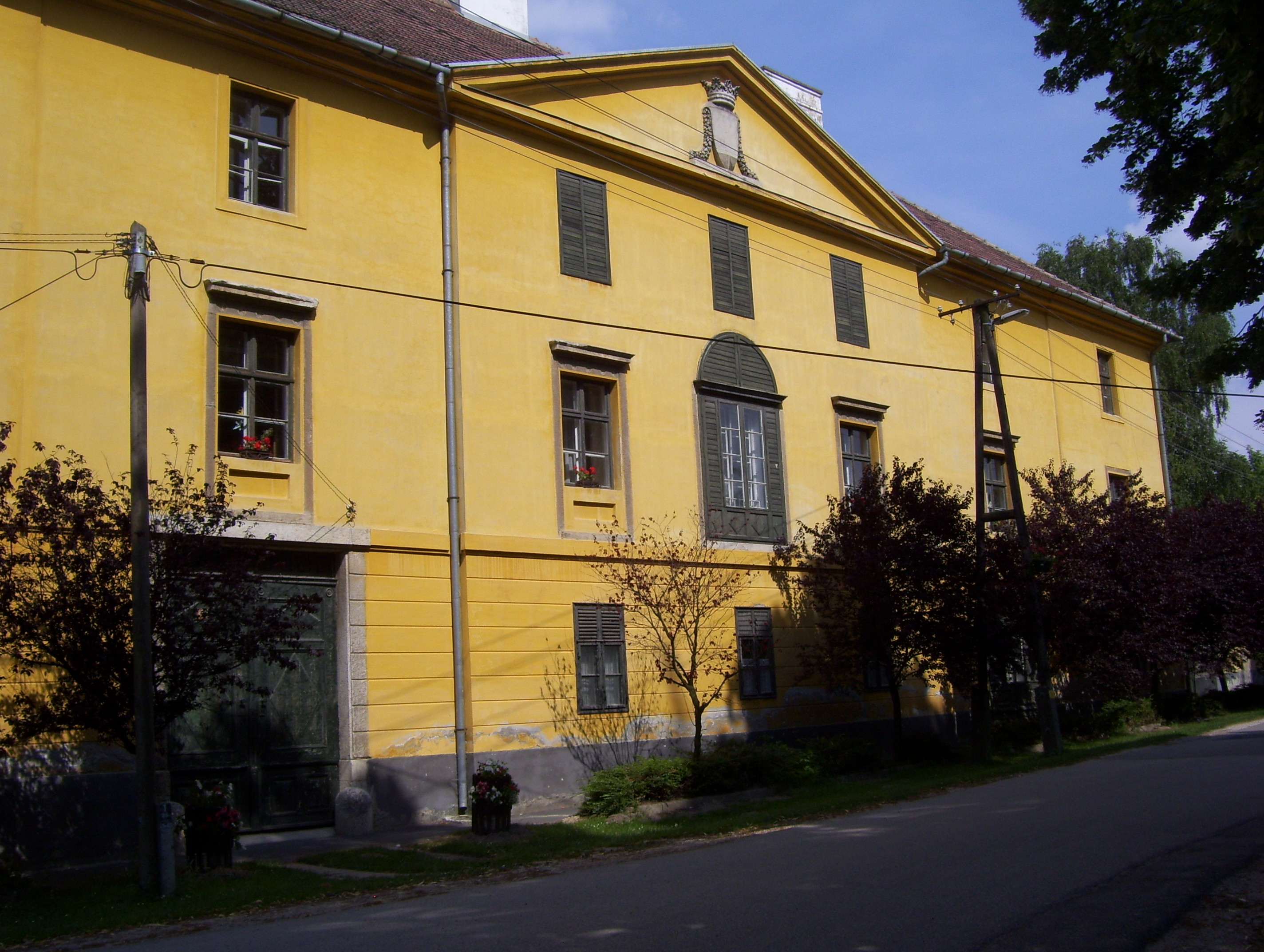 Pápakovácsi Községi Könyvtár
